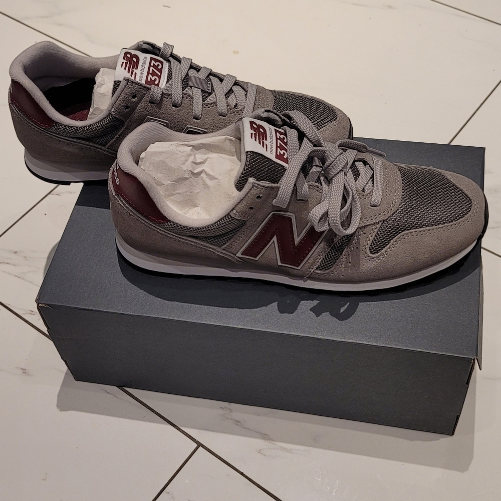 New Balance Grey and Burgundy 373 in MEN'S 7.5 or Women's 9.5